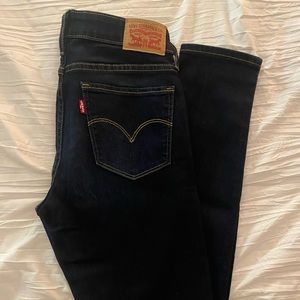 NWOT Size 26 Levi’s 711 Skinny Jeans